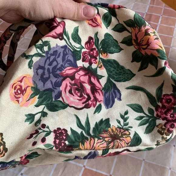 Floral Drawstring Backpack with matching baseball cap - Picture 5 of 6